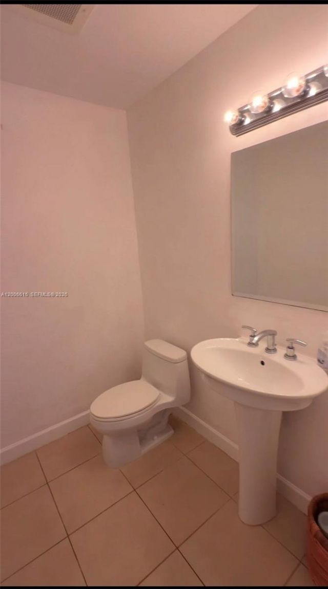 1945 S Ocean Dr, Unit 603, Hallandale Beach, FL 33009 Photo