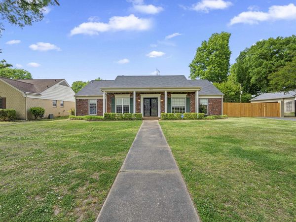 6452 STRATHSPEY DR, Memphis, TN 38119