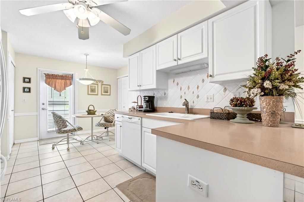 15395 Cedarwood Ln, Unit 104, Naples, FL 34110 Photo