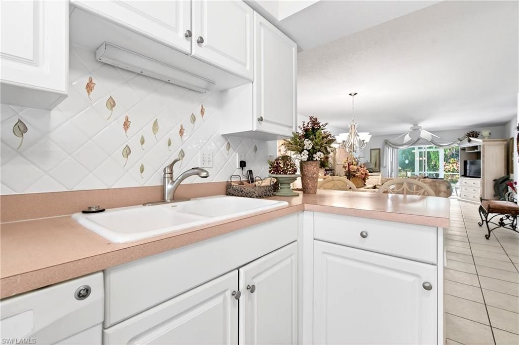 15395 Cedarwood Ln, Unit 104, Naples, FL 34110 Photo