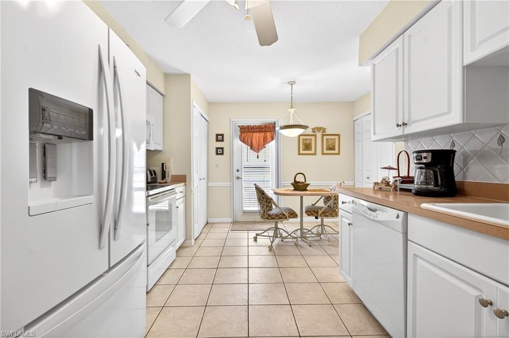 15395 Cedarwood Ln, Unit 104, Naples, FL 34110 Photo