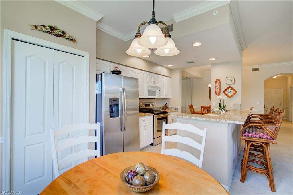 8670 Cedar Hammock Cir, Unit 232, Naples, FL 34112 Photo