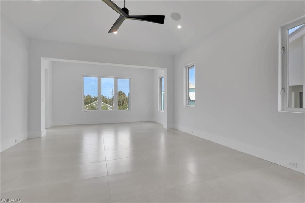 215 1st St, Bonita Springs, FL 34134 Photo