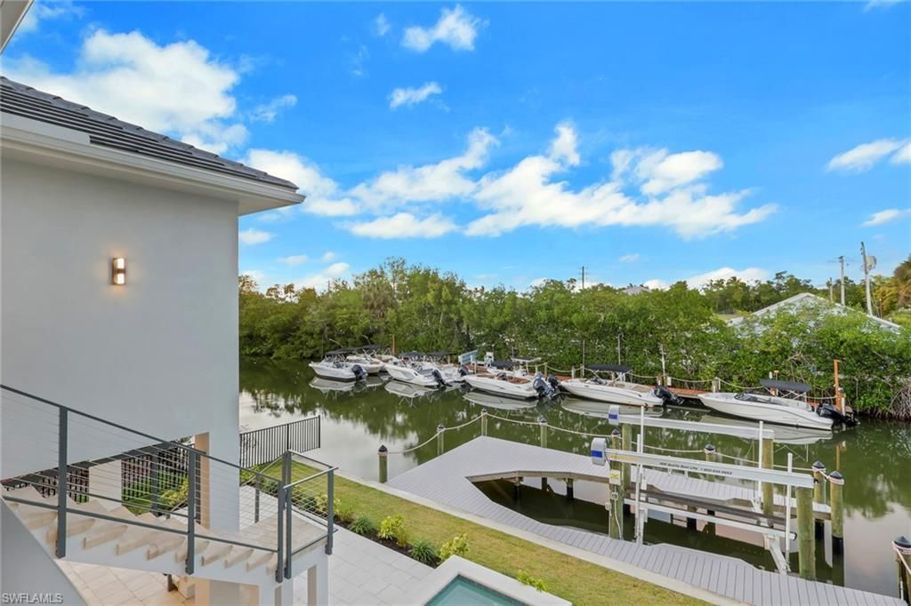 215 1st St, Bonita Springs, FL 34134 Photo