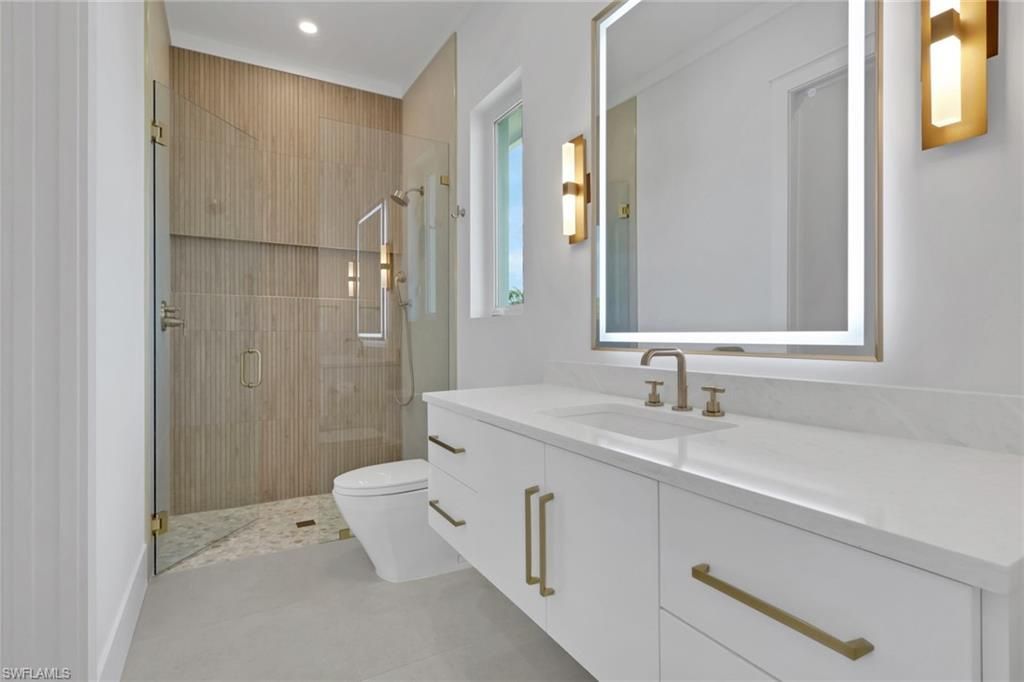 215 1st St, Bonita Springs, FL 34134 Photo