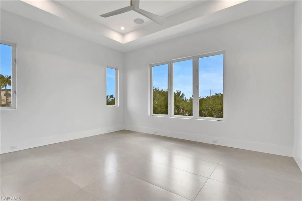 215 1st St, Bonita Springs, FL 34134 Photo