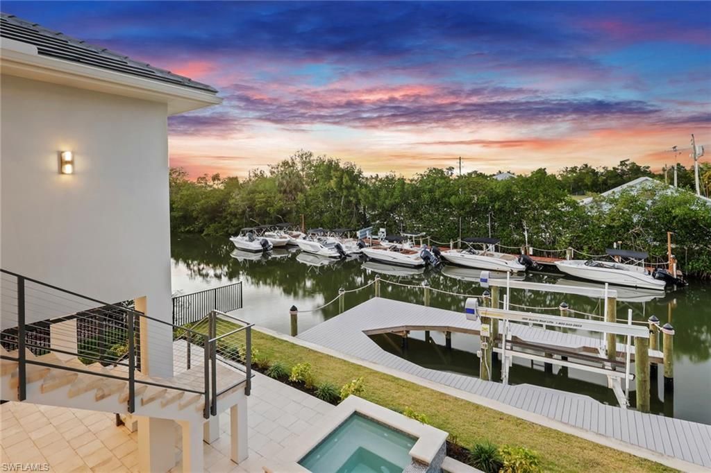 215 1st St, Bonita Springs, FL 34134 Photo