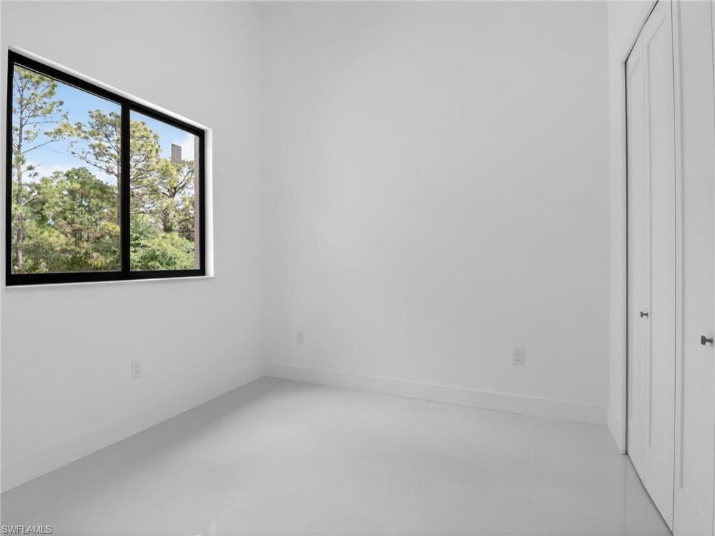 2009 Dixie Way , Lehigh Acres, FL 33972 Photo