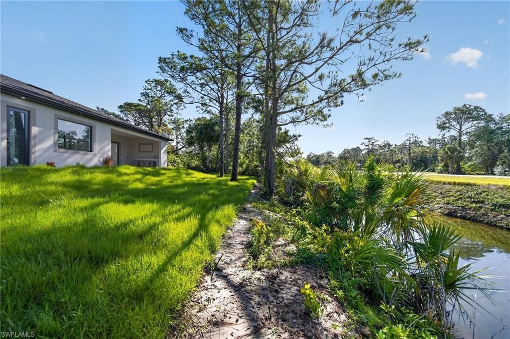 2009 Dixie Way , Lehigh Acres, FL 33972 Photo