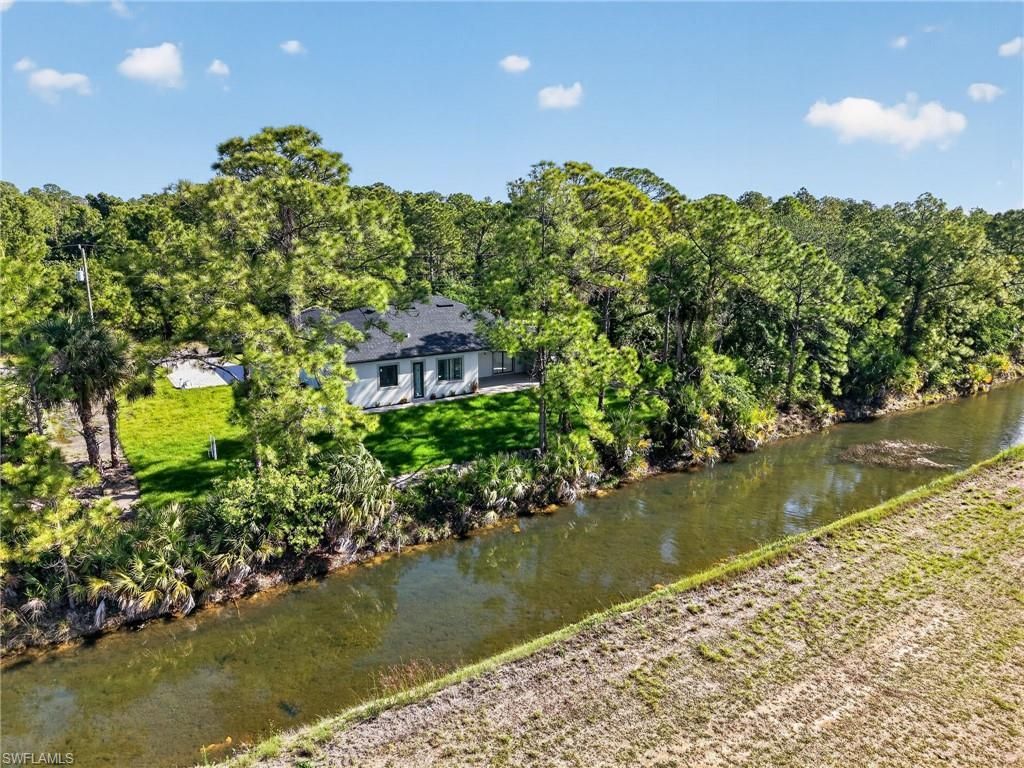 2009 Dixie Way , Lehigh Acres, FL 33972 Photo