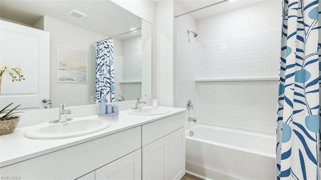 387 Radiant Sun Ln, Lehigh Acres, FL 33936 Photo