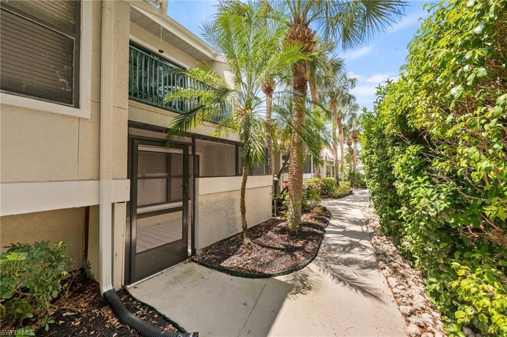 77 Emerald Woods Dr , Unit I6, Naples, FL 34108 Photo