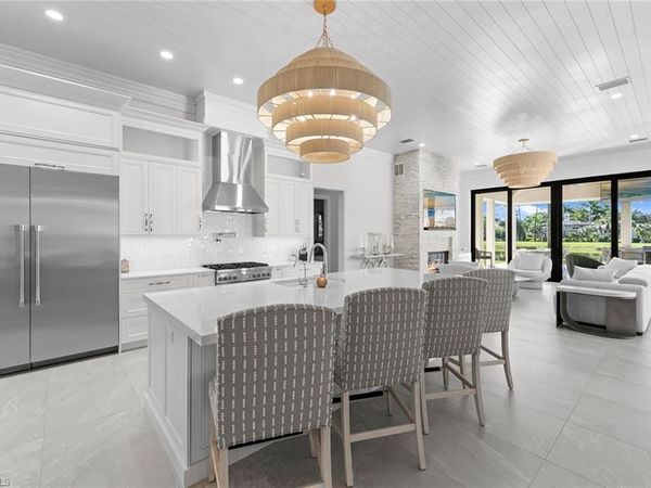 6536 Highcroft DR, NAPLES, FL 34119