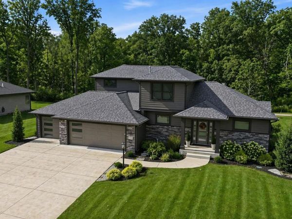 14379 Whisper Rock Boulevard, Fort Wayne, IN 46845