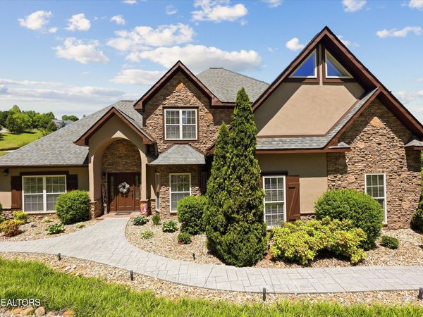 3419 Bentwood Drive, Kodak, TN 37764