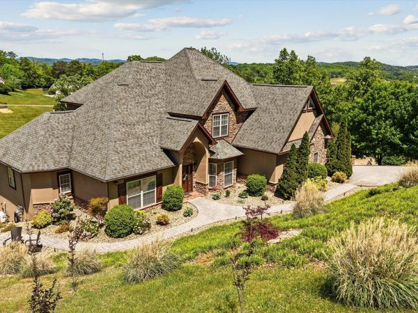 3419 Bentwood Drive, Kodak, TN 37764