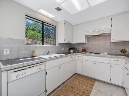 4390 Hillwood Dr, Shingle Springs, CA 95682 Photo
