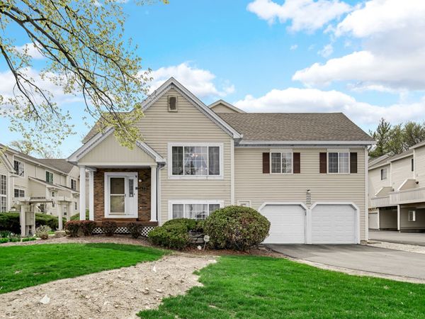 1621 Liberty Street , Hanover Park, IL 60133