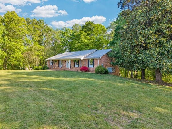 1992 Locke Bend Rd , McMinnville, TN 37110