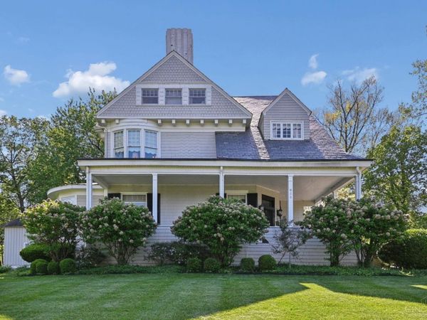 835 Ivy Avenue, Glendale, OH 45246