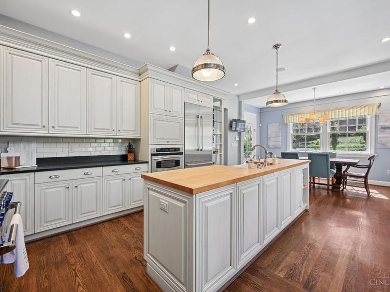 835 Ivy Avenue, Glendale, OH 45246 Photo 15