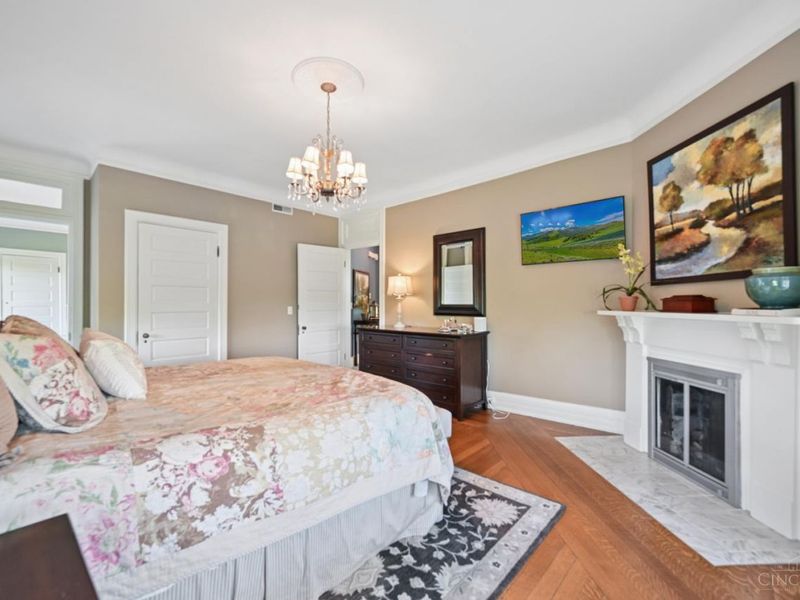 835 Ivy Avenue, Glendale, OH 45246 Photo 19