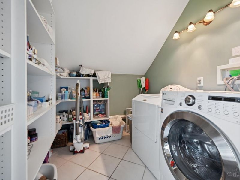 835 Ivy Avenue, Glendale, OH 45246 Photo 25