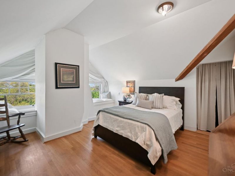 835 Ivy Avenue, Glendale, OH 45246 Photo 30