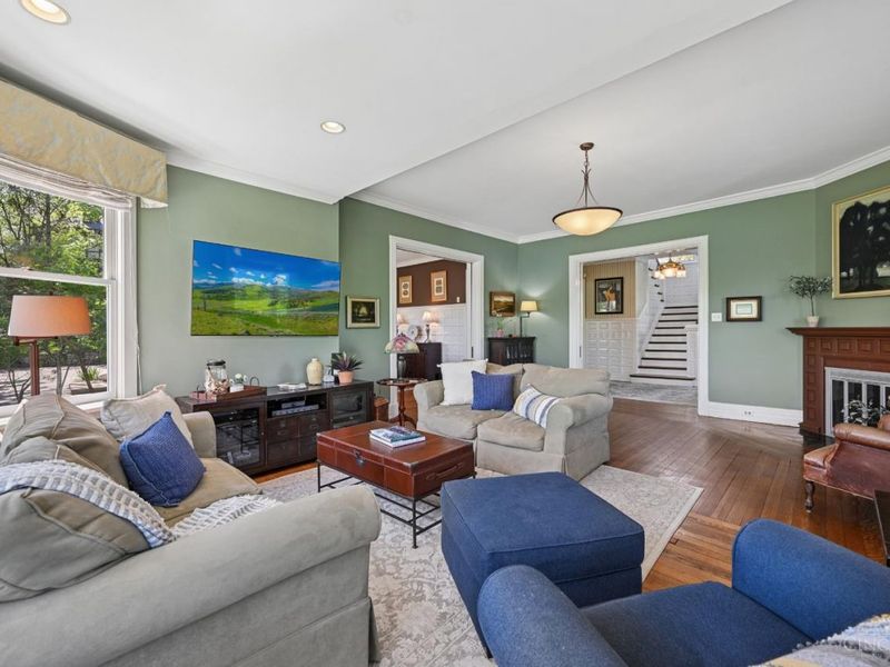 835 Ivy Avenue, Glendale, OH 45246 Photo 8