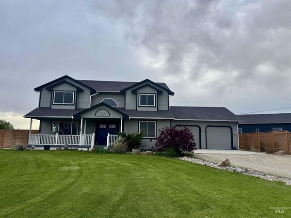 7657 Track Rd, Nampa, ID 83686