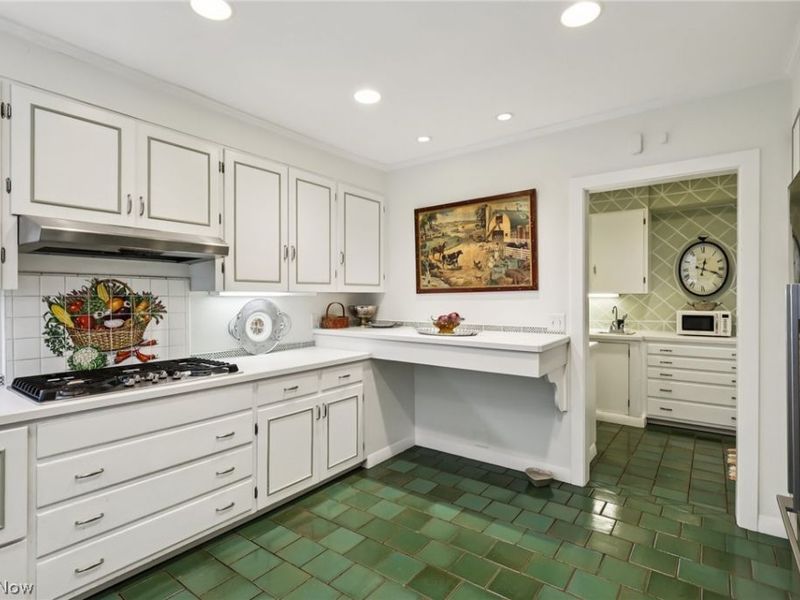 23900 Stanford Road , Shaker Heights, OH 44122 Photo 16