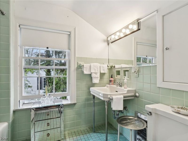 23900 Stanford Road , Shaker Heights, OH 44122 Photo 26