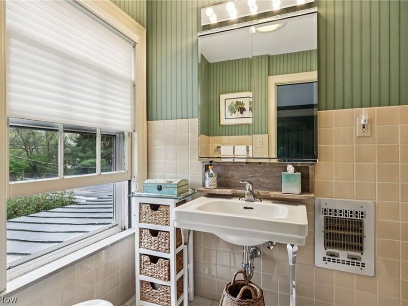 23900 Stanford Road , Shaker Heights, OH 44122 Photo 28