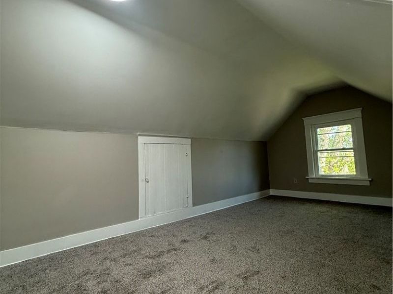 683 Sharon Street , Akron, OH 44314 Photo 10