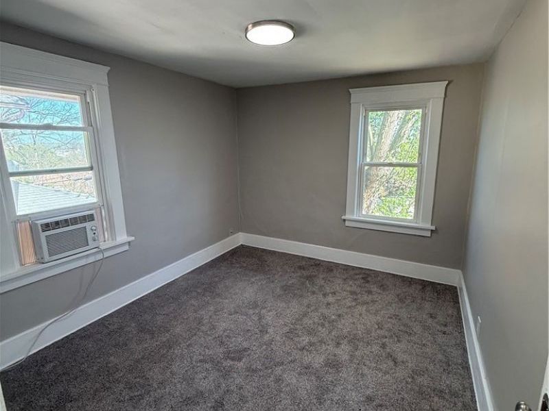 683 Sharon Street , Akron, OH 44314 Photo 6