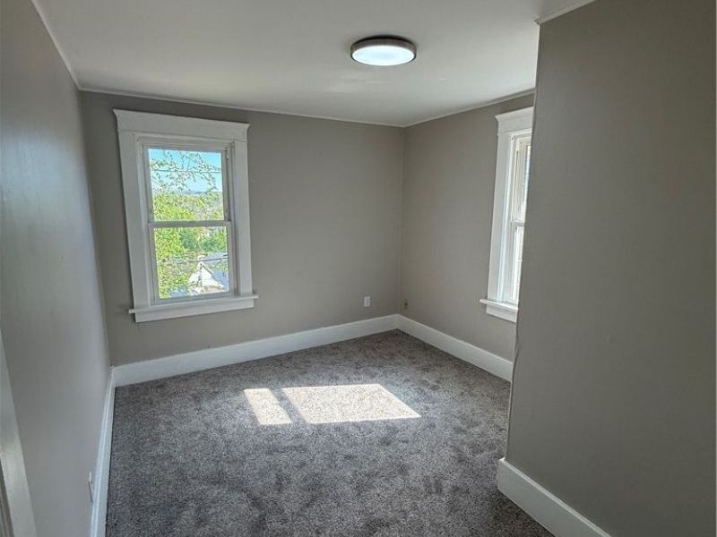 683 Sharon Street , Akron, OH 44314 Photo 7