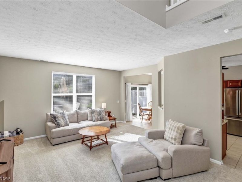 1370 N Yorkshire Drive , Broadview Heights, OH 44147 Photo 11