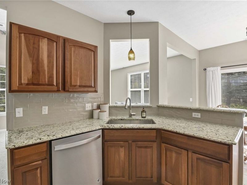 1370 N Yorkshire Drive , Broadview Heights, OH 44147 Photo 19