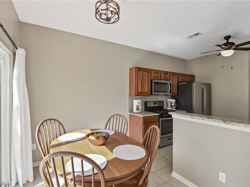 1370 N Yorkshire Drive , Broadview Heights, OH 44147 Photo 21