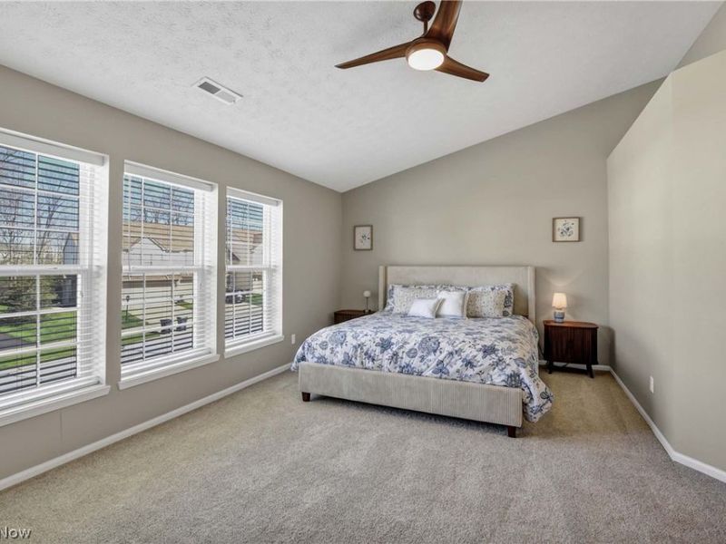 1370 N Yorkshire Drive , Broadview Heights, OH 44147 Photo 27