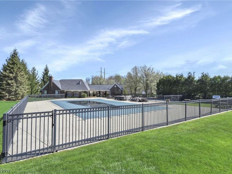 1370 N Yorkshire Drive , Broadview Heights, OH 44147 Photo 40