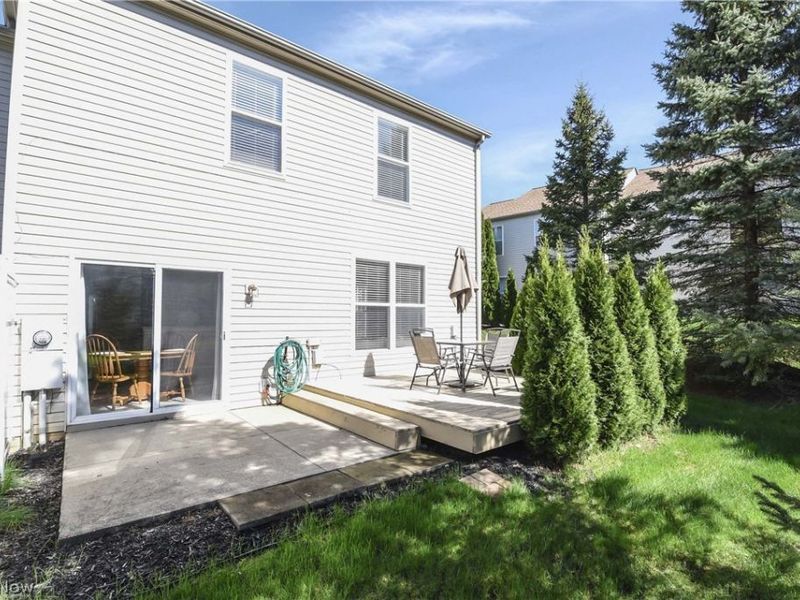 1370 N Yorkshire Drive , Broadview Heights, OH 44147 Photo 5