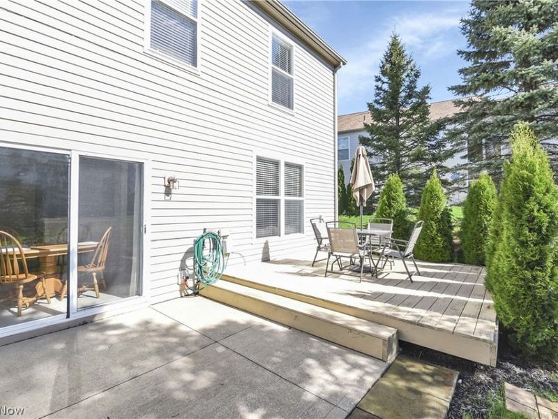 1370 N Yorkshire Drive , Broadview Heights, OH 44147 Photo 6