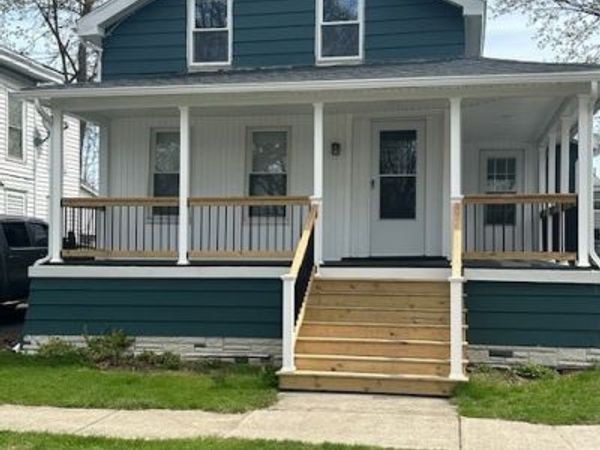 6 Lake Avenue , Auburn, NY 13021