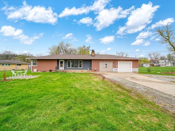 220 Meadow Lane, Jackson, MI 49203