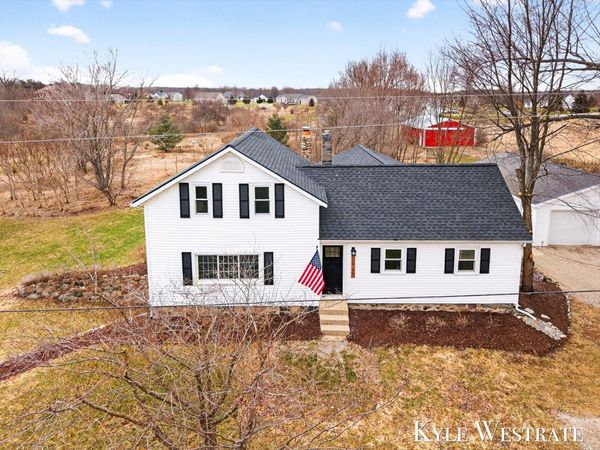 2929 Alden Nash Avenue NE, Lowell, MI 49331