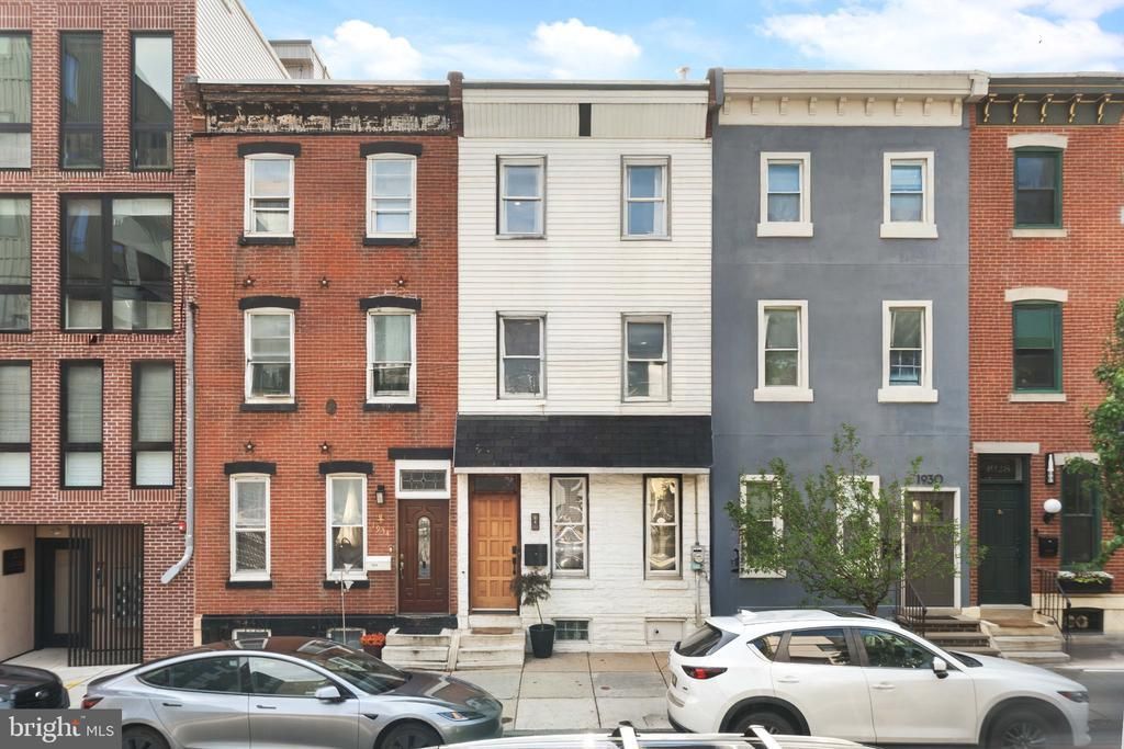 1932 E York Street, Philadelphia, PA 19125 Main Photo