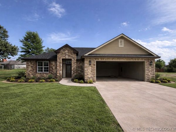 144 Sooner Drive , Stroud, OK 74079
