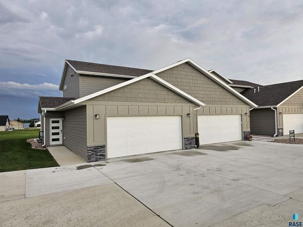 23744 461st A Ave, Unit 1, Wentworth, SD 57075