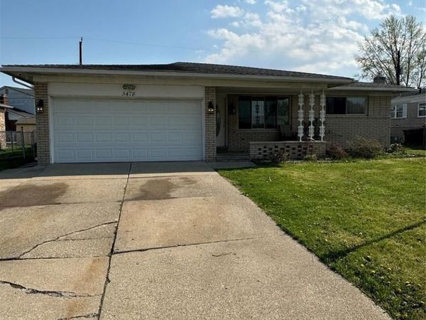 3478 Lancaster Drive , Sterling Heights, MI 48310